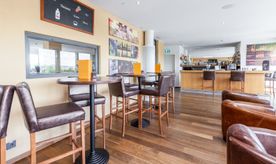 Hotel Swiss Star - Bar